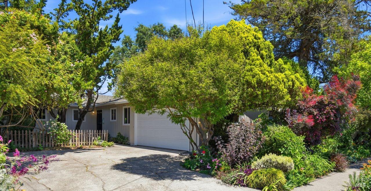 4827 Perezoso Calle Santa Rosa CA 95409
