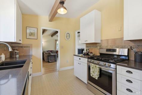 4827 Perezoso Calle Santa Rosa CA 95409
