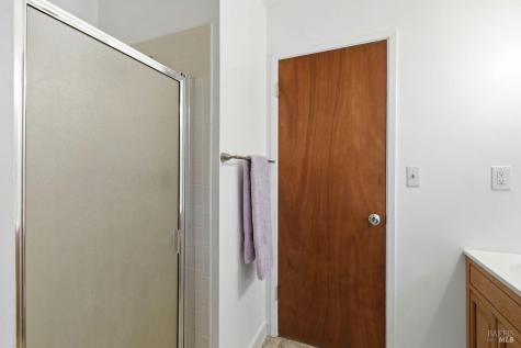 4827 Perezoso Calle Santa Rosa CA 95409