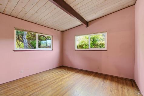 4827 Perezoso Calle Santa Rosa CA 95409