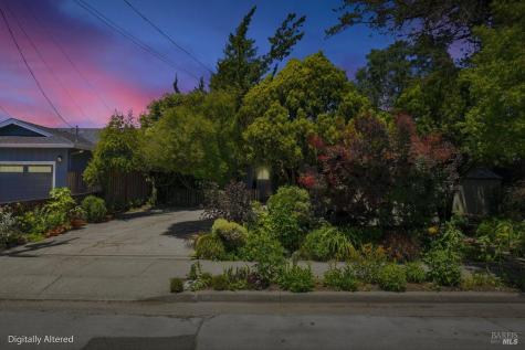 4827 Perezoso Calle Santa Rosa CA 95409