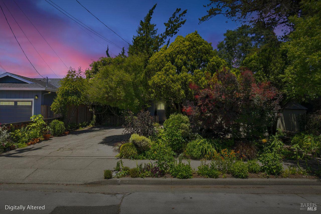 4827 Perezoso Calle Santa Rosa CA 95409