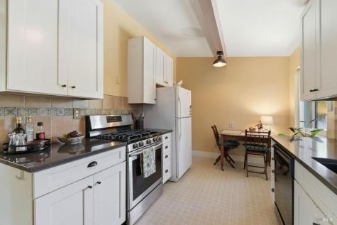 4827 Perezoso Calle Santa Rosa CA 95409