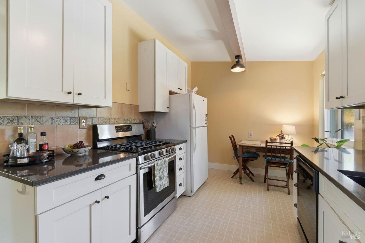 4827 Perezoso Calle Santa Rosa CA 95409