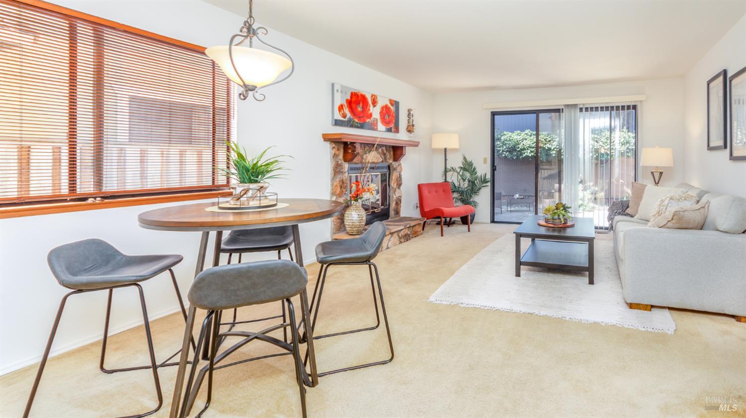 979 Hacienda Circle Rohnert Park CA 94928