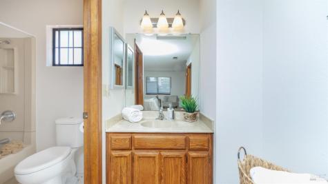 979 Hacienda Circle Rohnert Park CA 94928