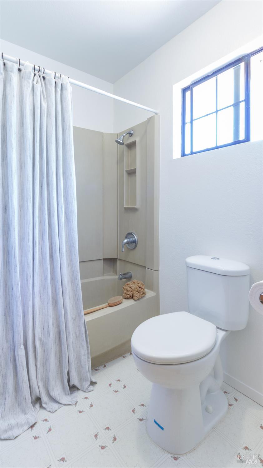 979 Hacienda Circle Rohnert Park CA 94928