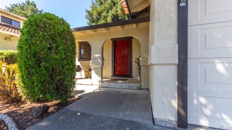 979 Hacienda Circle Rohnert Park CA 94928