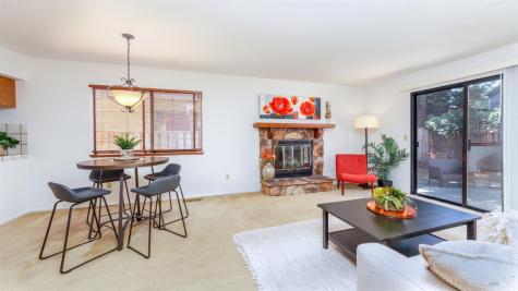 979 Hacienda Circle Rohnert Park CA 94928