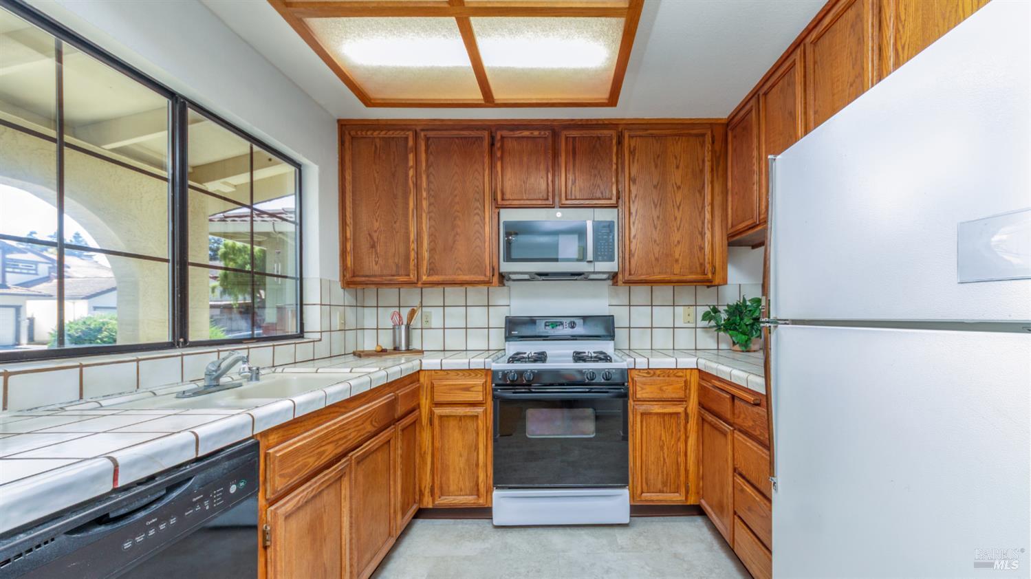 979 Hacienda Circle Rohnert Park CA 94928
