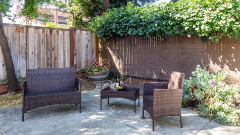 979 Hacienda Circle Rohnert Park CA 94928