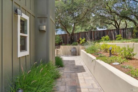 4880 Warm Springs Road Glen Ellen CA 95442