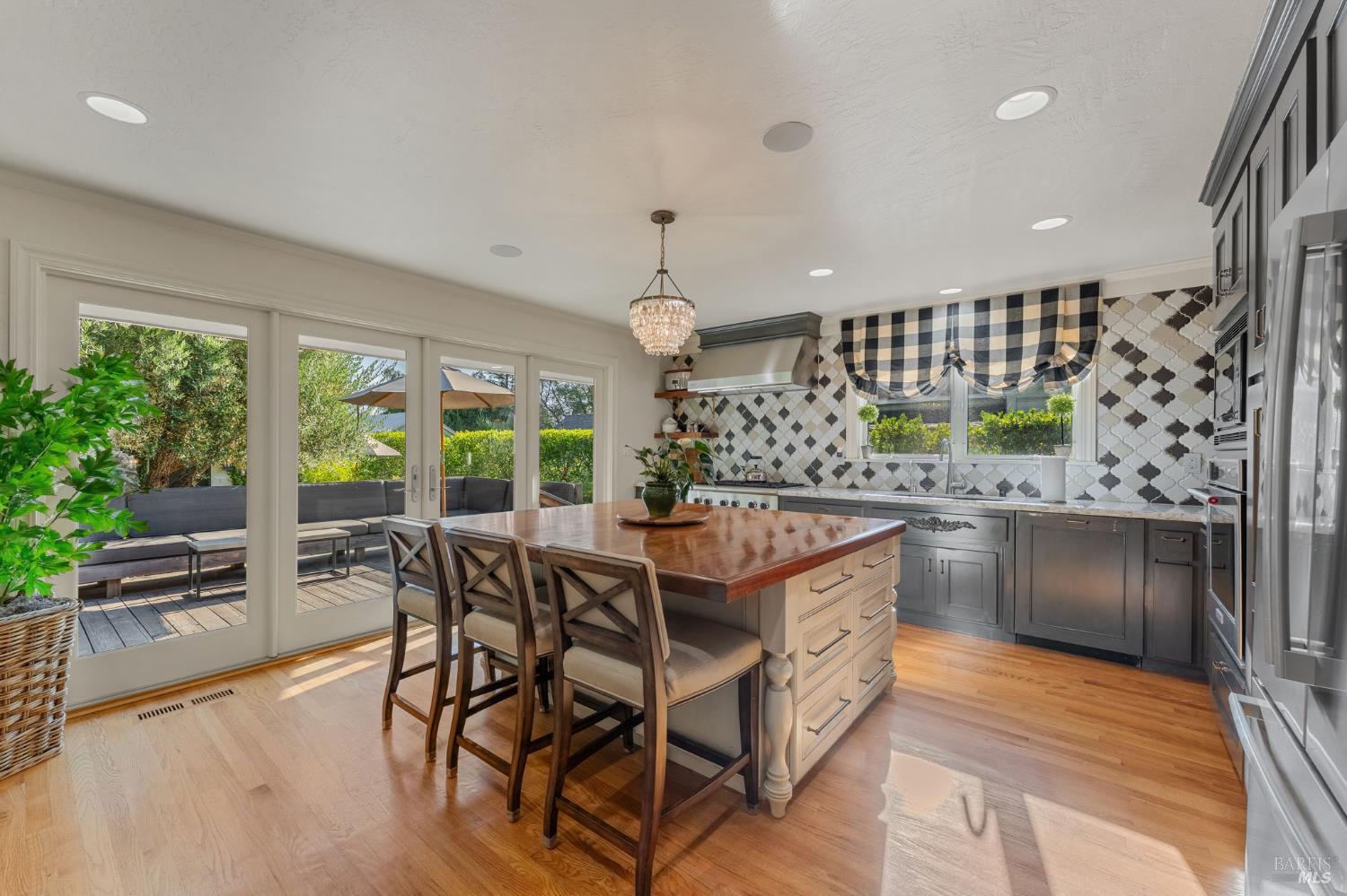 1262 Allyn Avenue St. Helena CA 94574