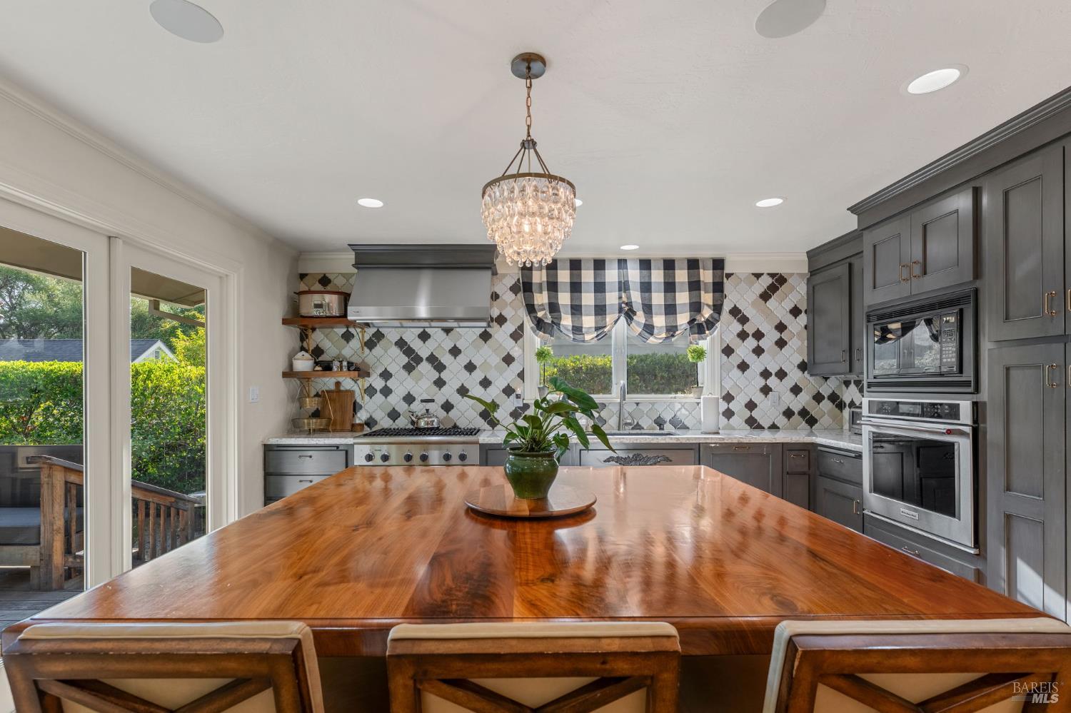 1262 Allyn Avenue St. Helena CA 94574