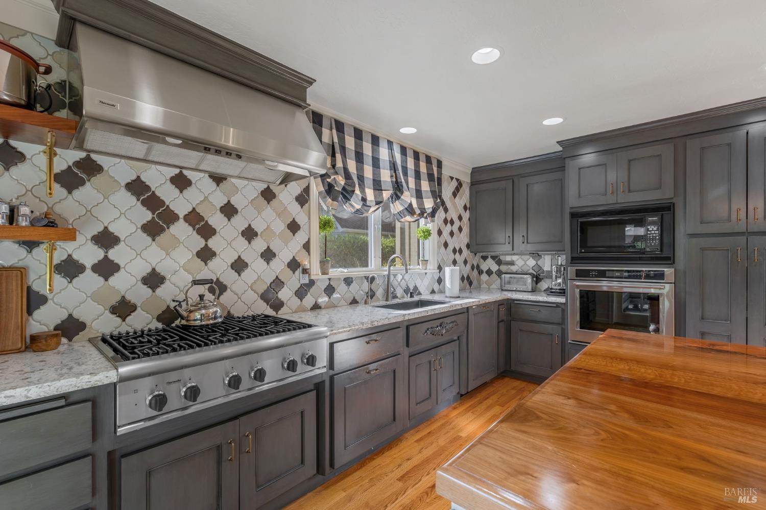 1262 Allyn Avenue St. Helena CA 94574