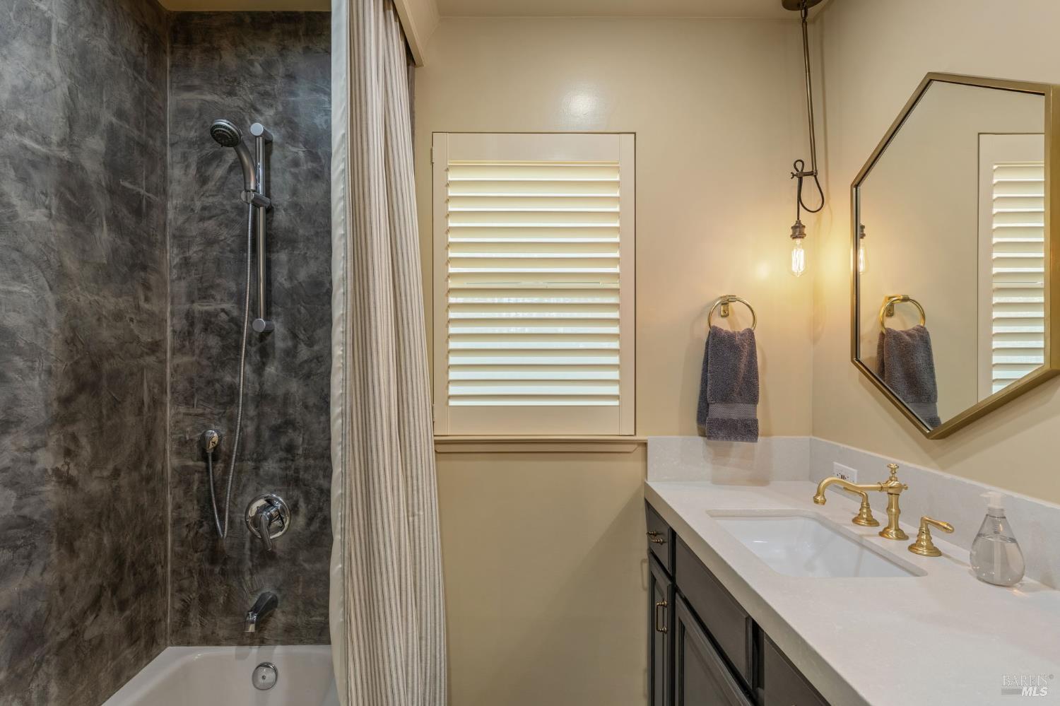 1262 Allyn Avenue St. Helena CA 94574