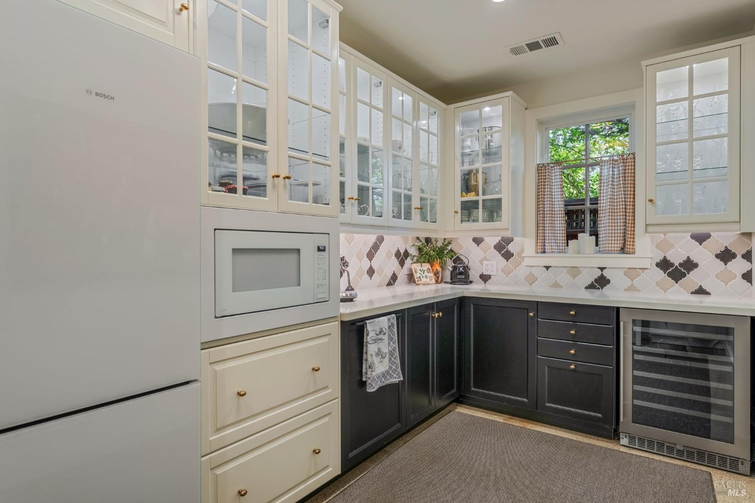 1262 Allyn Avenue St. Helena CA 94574