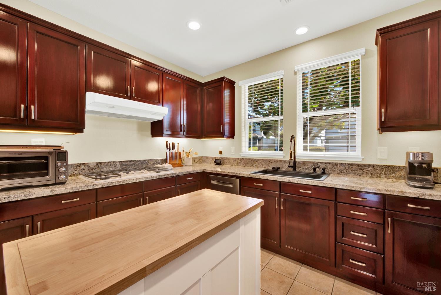 3209 Von Uhlit Ranch Road Napa CA 94558