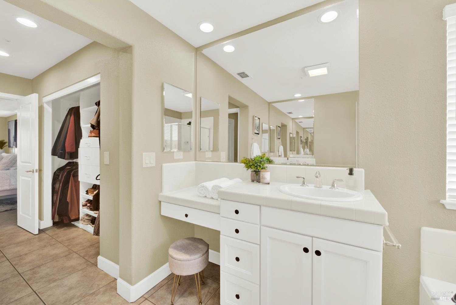 3209 Von Uhlit Ranch Road Napa CA 94558