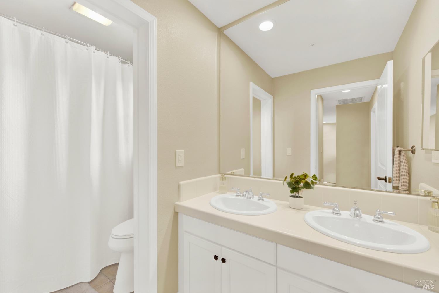 3209 Von Uhlit Ranch Road Napa CA 94558