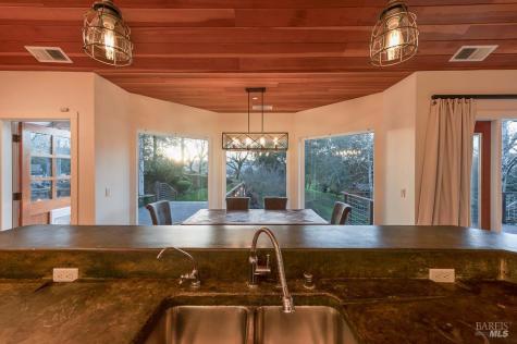 801 Samantha Court Healdsburg CA 95448