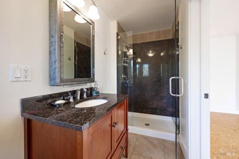 801 Samantha Court Healdsburg CA 95448