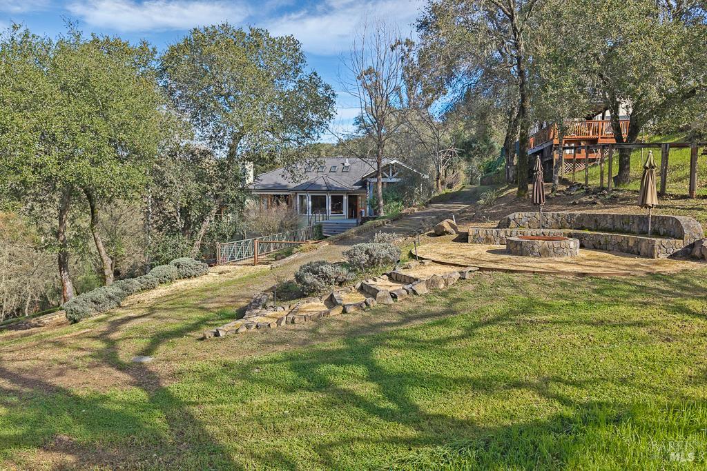 801 Samantha Court Healdsburg CA 95448
