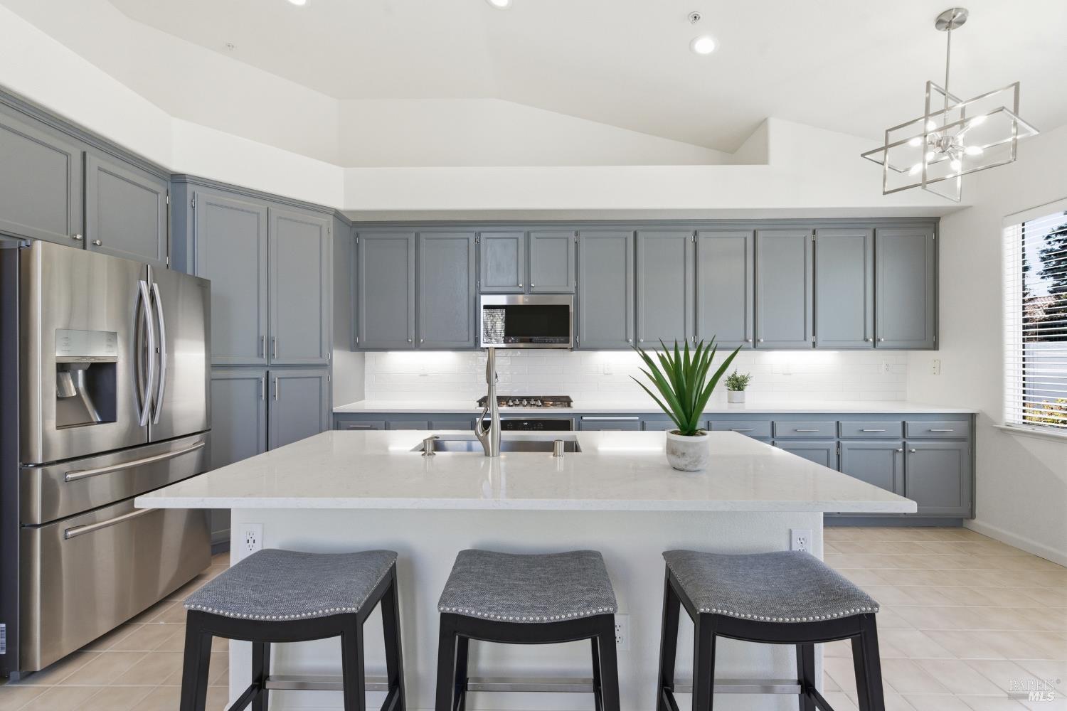 51 Regatta Way Napa CA 94559