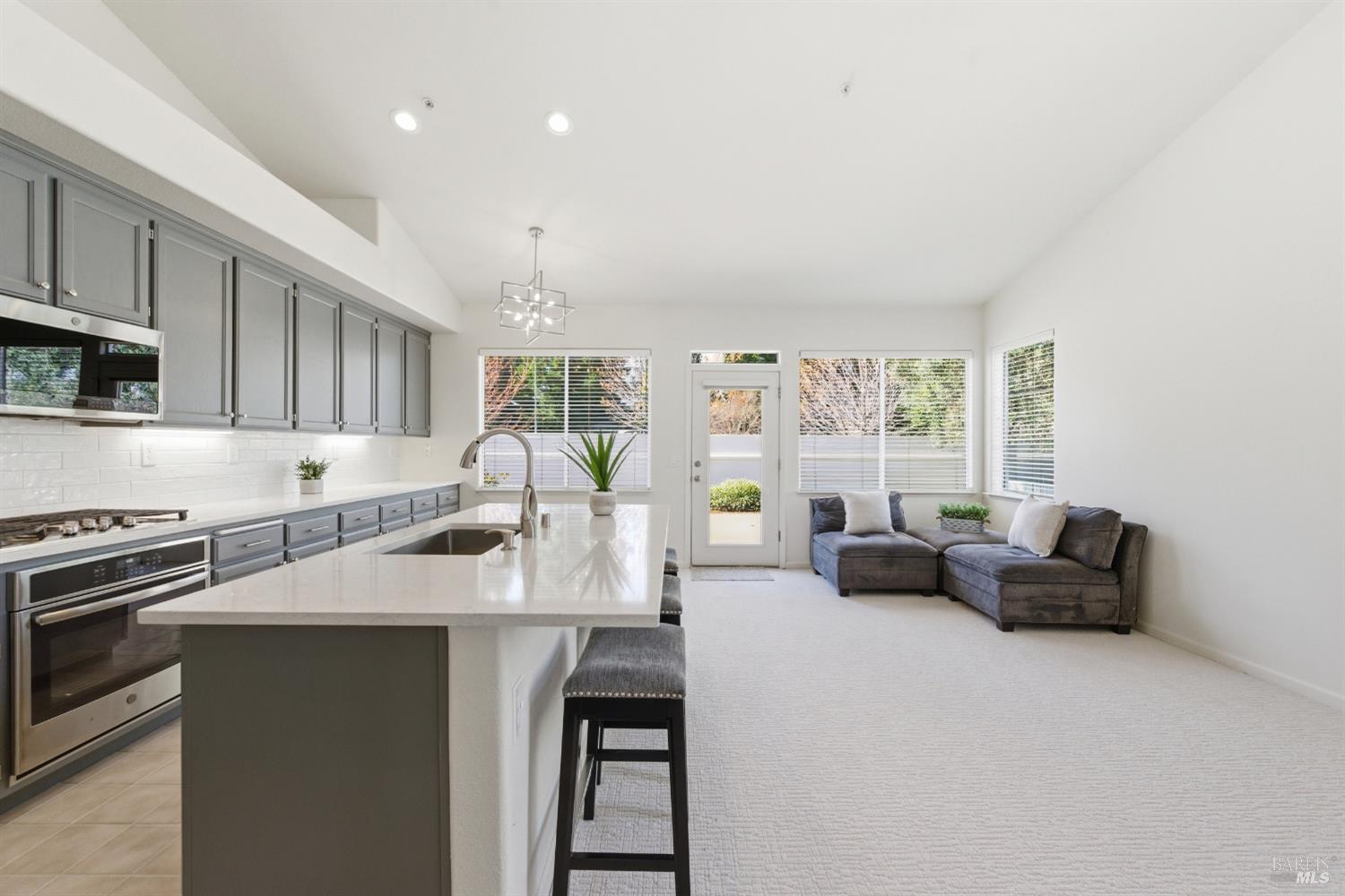 51 Regatta Way Napa CA 94559