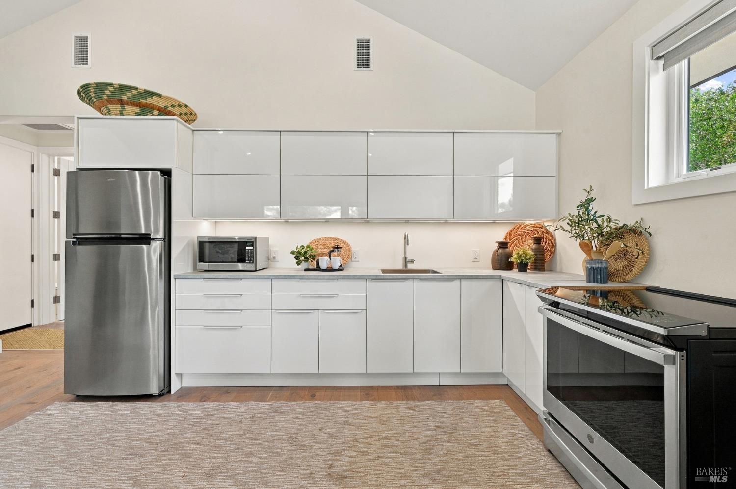 142 Westgate Drive Napa CA 94558