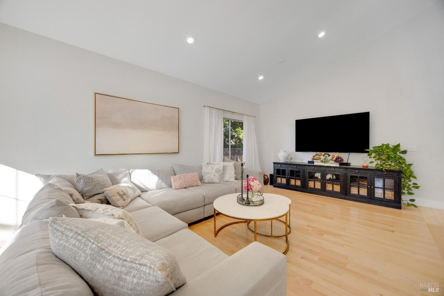 4041 Haven Court Sebastopol CA 95472