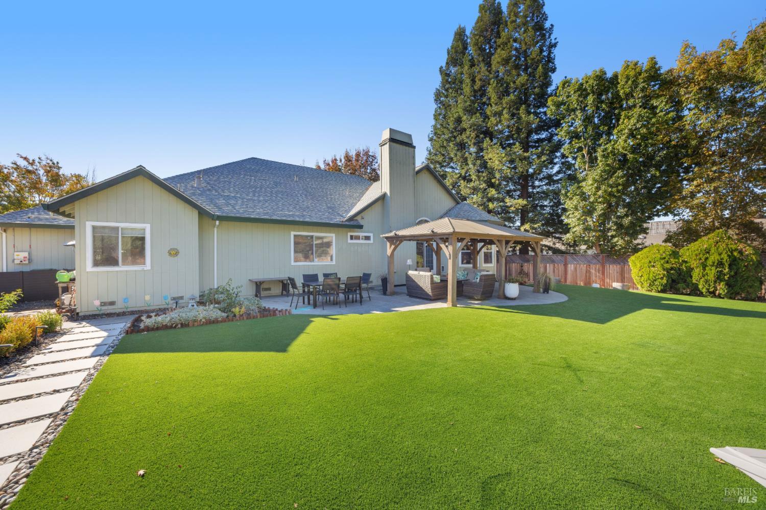 4041 Haven Court Sebastopol CA 95472