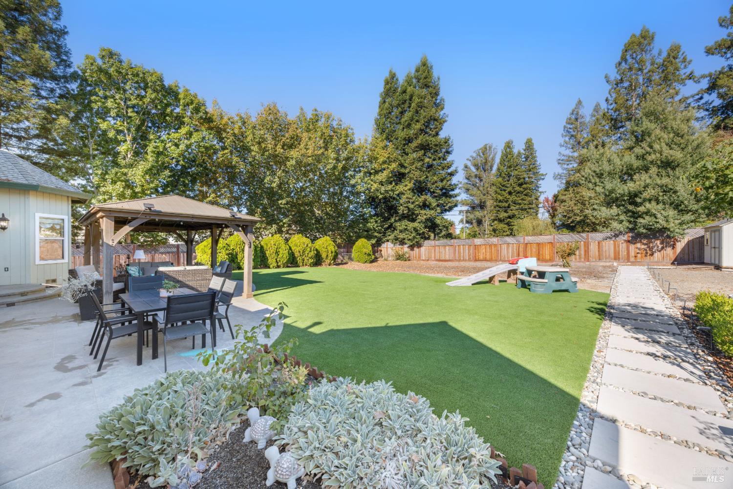 4041 Haven Court Sebastopol CA 95472