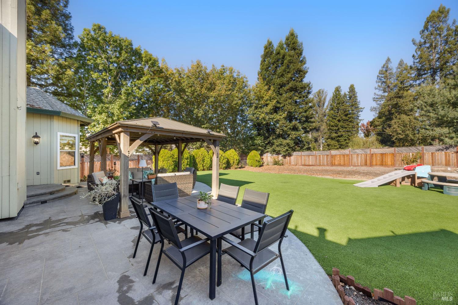 4041 Haven Court Sebastopol CA 95472