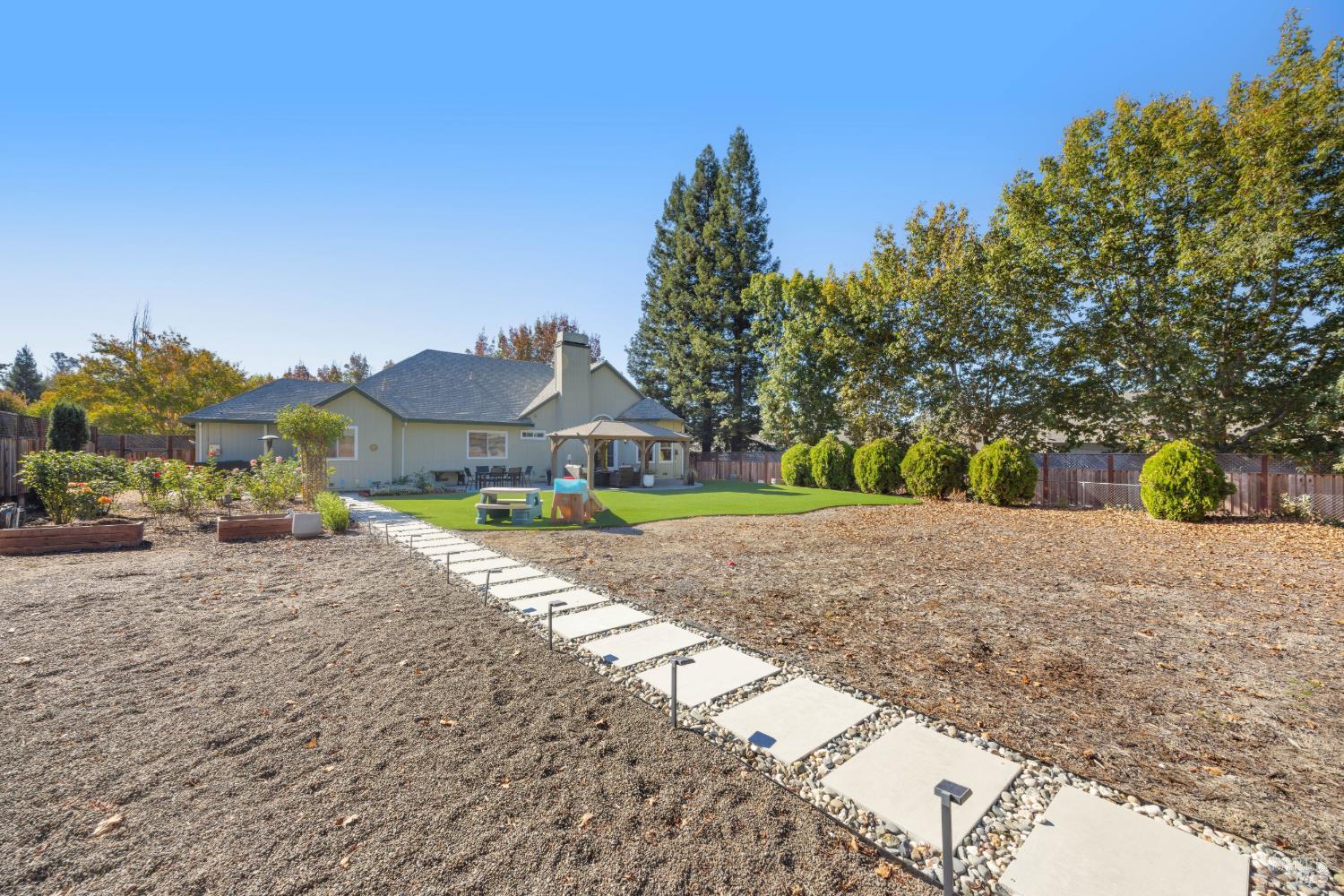 4041 Haven Court Sebastopol CA 95472
