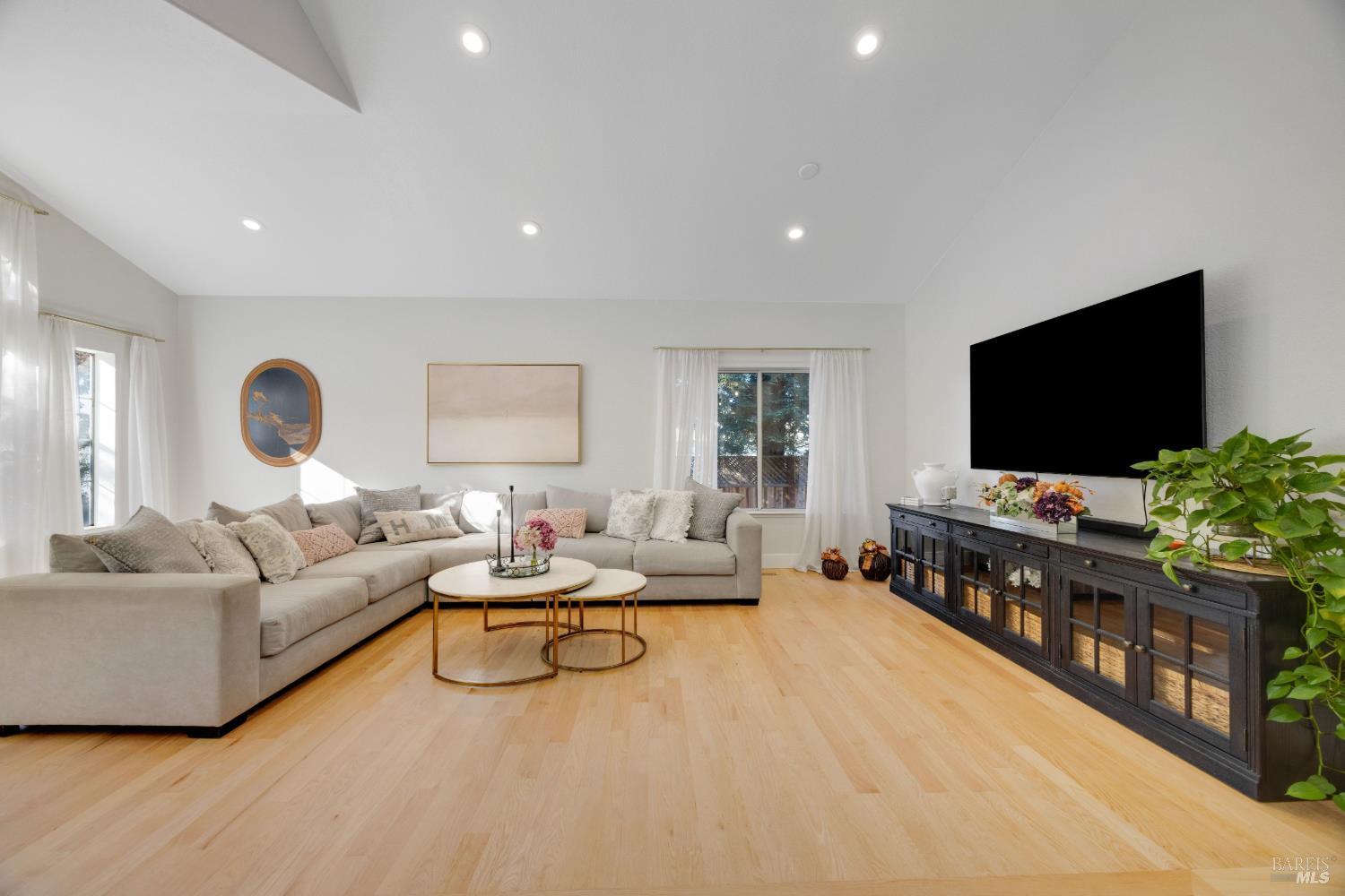 4041 Haven Court Sebastopol CA 95472