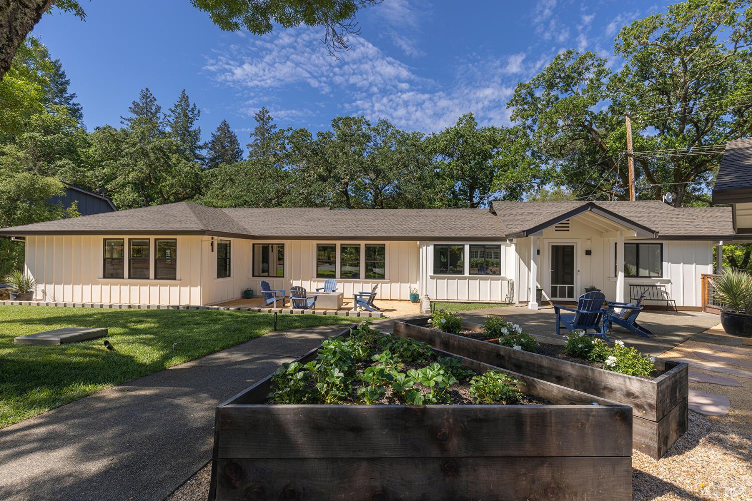 14734 Youngs Road Healdsburg CA 95448