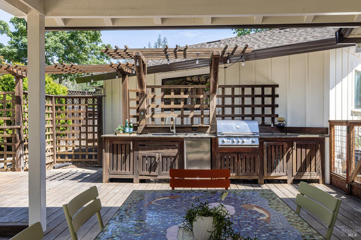 14734 Youngs Road Healdsburg CA 95448
