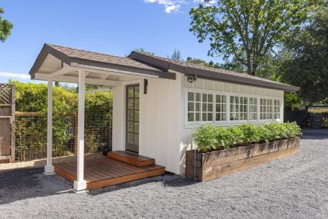 14734 Youngs Road Healdsburg CA 95448