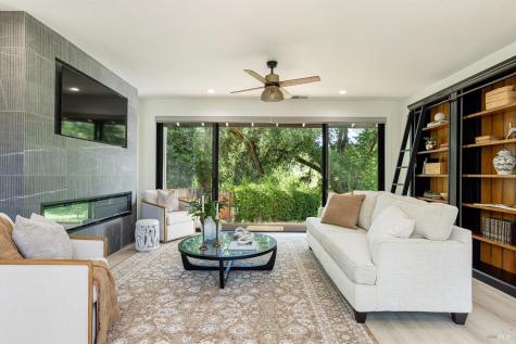 14734 Youngs Road Healdsburg CA 95448