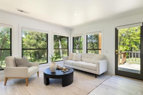 14734 Youngs Road Healdsburg CA 95448