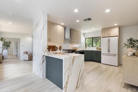 14734 Youngs Road Healdsburg CA 95448