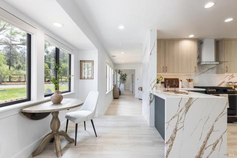 14734 Youngs Road Healdsburg CA 95448
