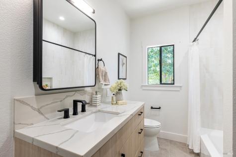 14734 Youngs Road Healdsburg CA 95448