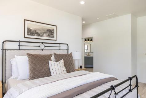 14734 Youngs Road Healdsburg CA 95448