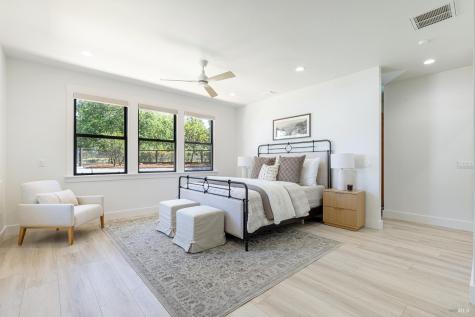 14734 Youngs Road Healdsburg CA 95448