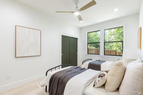 14734 Youngs Road Healdsburg CA 95448