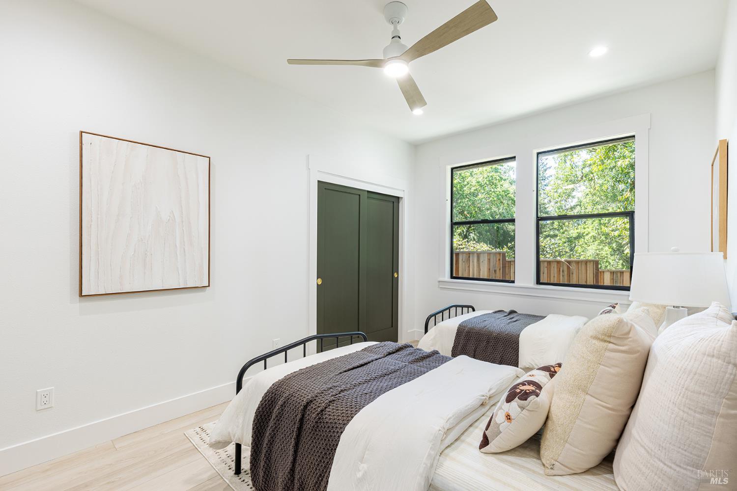 14734 Youngs Road Healdsburg CA 95448