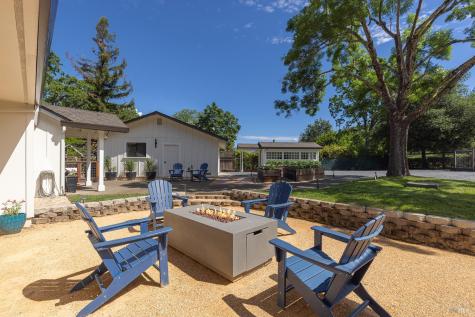 14734 Youngs Road Healdsburg CA 95448