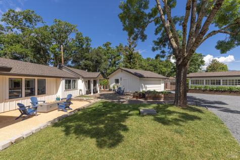 14734 Youngs Road Healdsburg CA 95448